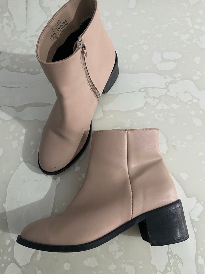 Bej Minimalist Kadın Topuklu Bot - Görsel 2
