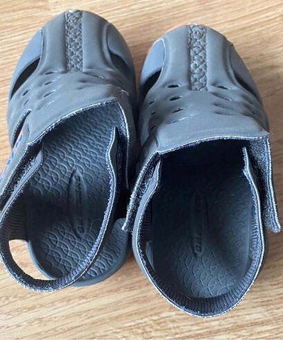 22 Beden Skechers 22 numara bebek ayakkabısı