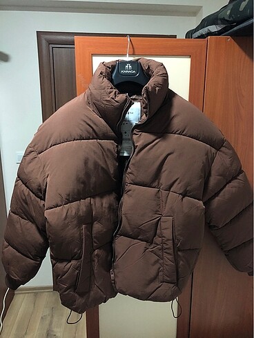 Bershka erkek şişme mont