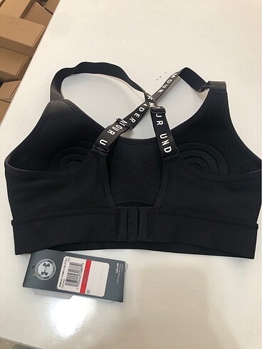 xs Beden siyah Renk Under armour bralet