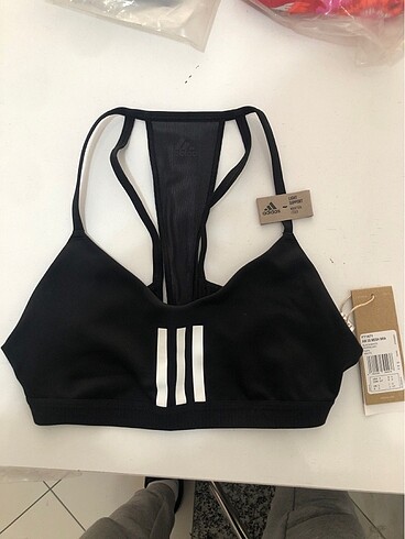 Adidas spor sütyeni