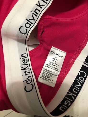 l Beden Calvin klein bralet
