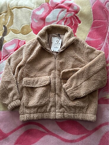 m Beden Pull & bear pelüş mont