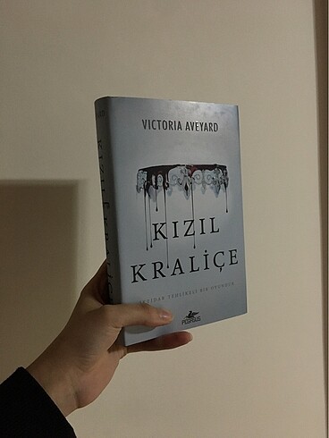 KIZIL KRALİÇE