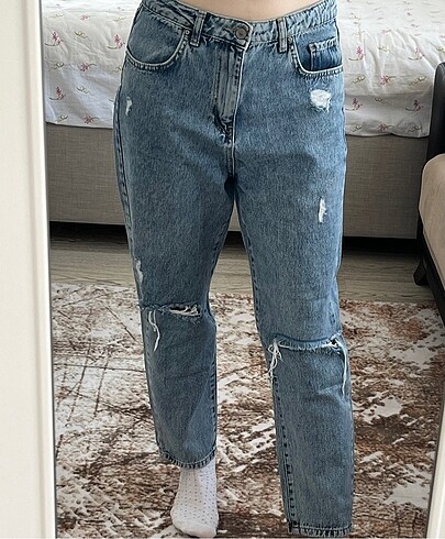 Yırtık Kot Mom Jean Pantolon