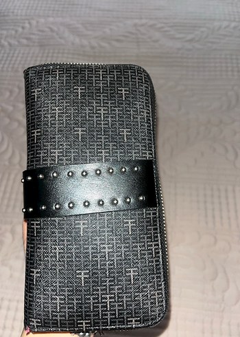 Hotiç Tokalı Siyah Deri Gotik Kadın Cüzdanı - Görsel 2