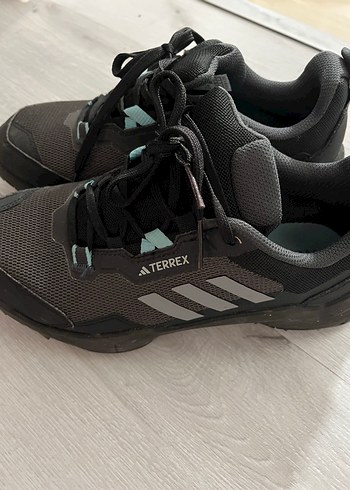Adidas 38