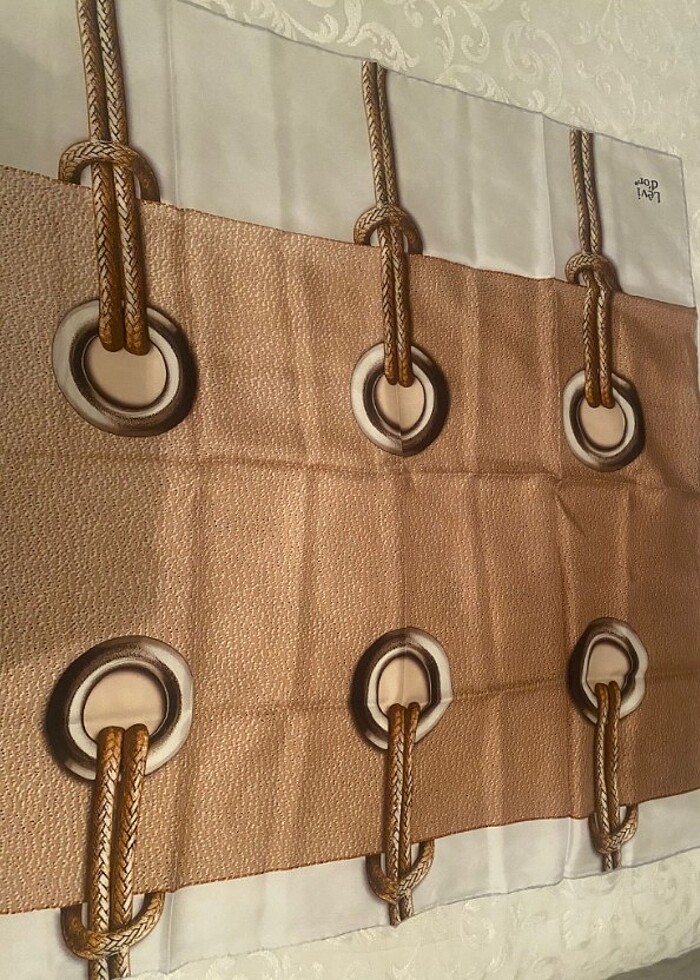 Levi dor saf ipek eşarp  - Görsel 2