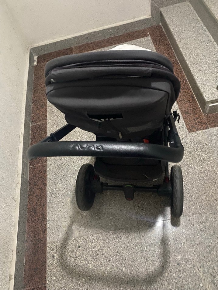 Gri Siyah Bebek Arabası - Görsel 3