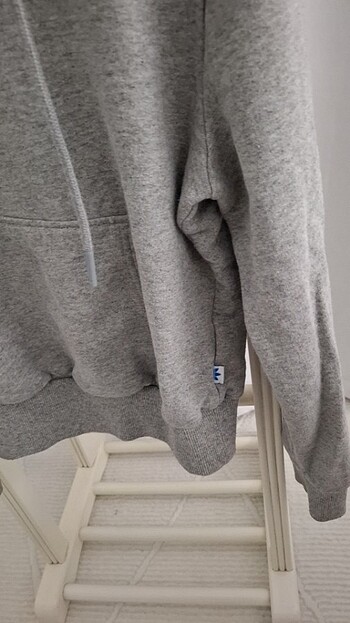 7 Yaş Beden Adidas orijinal mağazadan alındı swetshirt