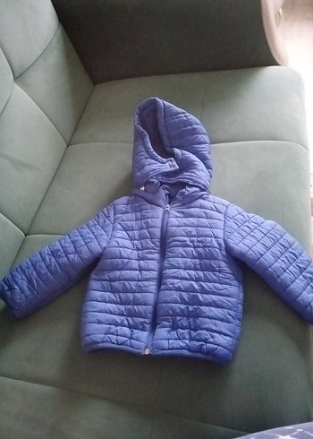 Mavi Kapüşonlu Erkek Çocuk Mont