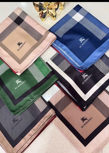 Burberry Çok Renkli Kadın Eşarp