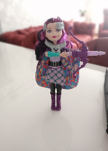 Raven queen Mor Saçlı Okçu Bebek ve elsa küresi