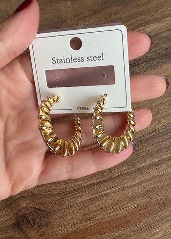 Gold tırtıklı çelik halka Küpe