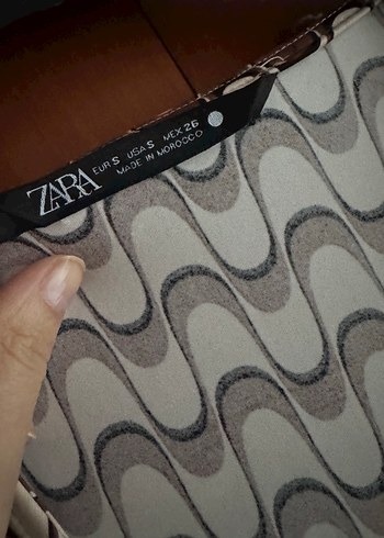 V Yaka Kahverengi Zebra Desenli Mini Elbise - Görsel 6