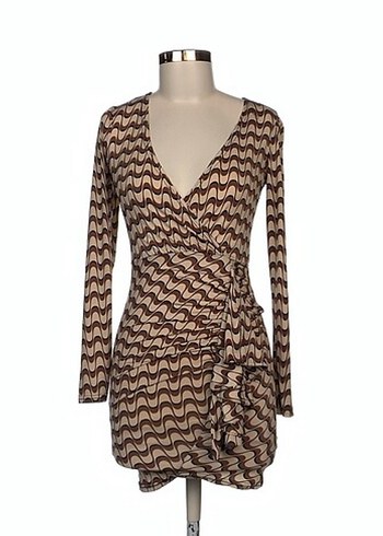 V Yaka Kahverengi Zebra Desenli Mini Elbise - Görsel 4