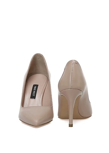 Nine West naturel nude stiletto