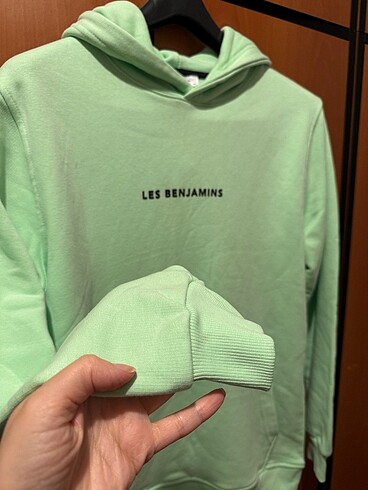 Les Benjamins unisex kapüşonlu sweatshirt