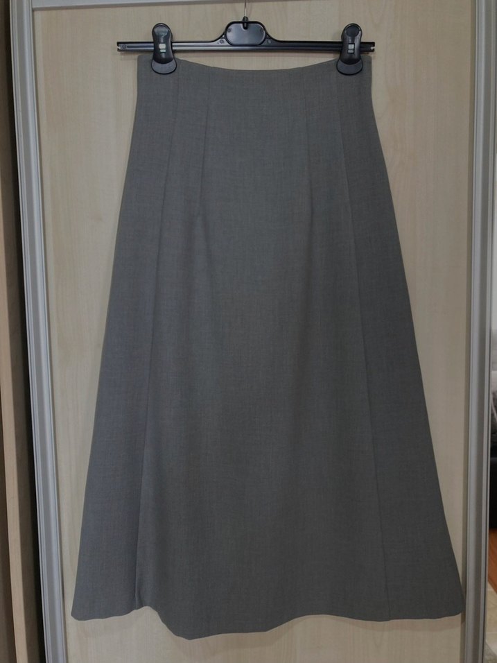 Gri Aker Vintage etek yepyeni dar  ve kısa geldi kullanamadim - Görsel 3