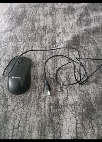 Lenovo Piranha mouse kablolu sorunu yoktur 