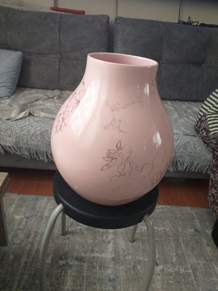 Büyük Boy Pembe ve Altın Desenli Vazo - Görsel 3