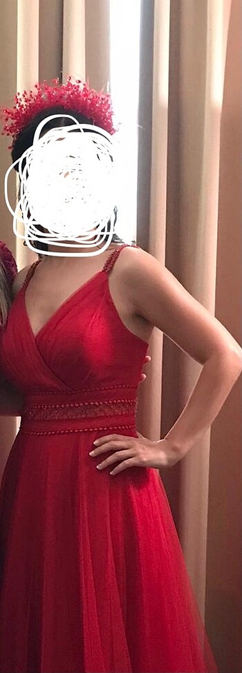 Kırmızı tül abiye elbise