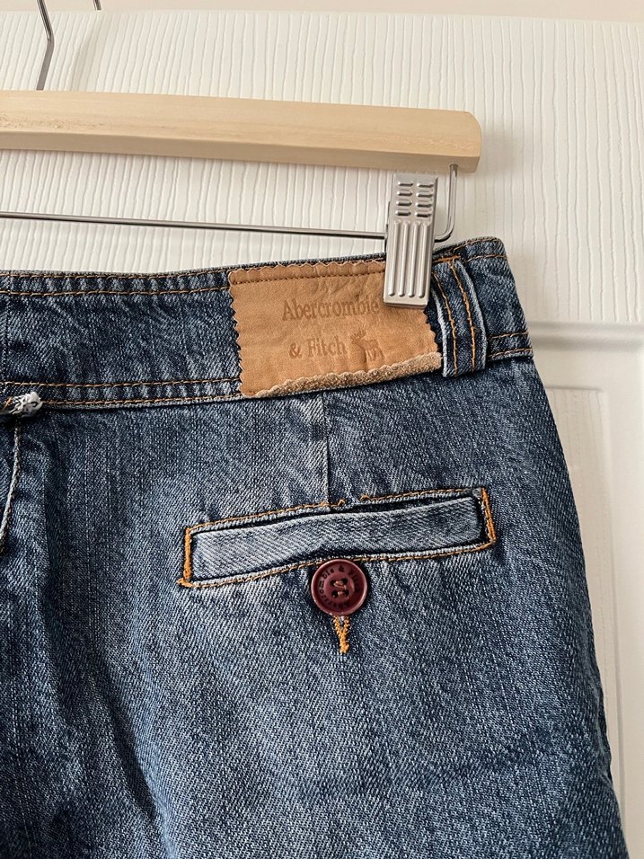 Kadın Lacivert Kemerli Mini Denim Şort - Görsel 4