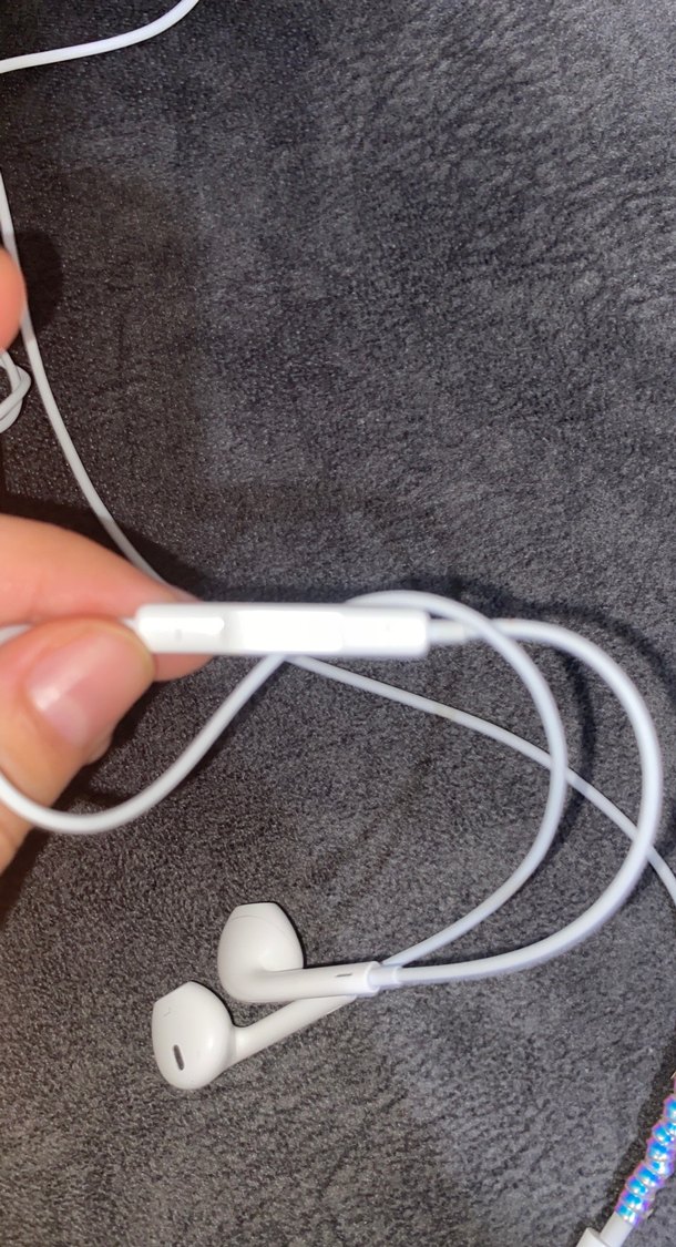 Apple Lightning Bağlantılı Beyaz Kulaklık - Görsel 4