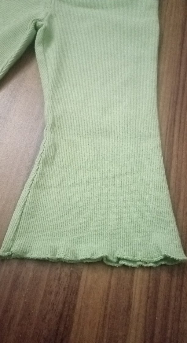 Yeşil Kız Çocuk Fırfırlı Rahat Tayt - Görsel 2