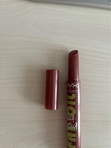  Beden Renk lip balm