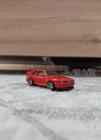  Beden Hot Wheels 84 Audi Sport quattro