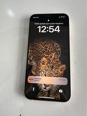 İPhone 12 çiziksiz