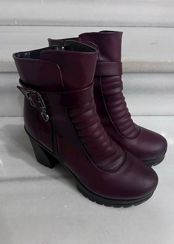 Kemer Detaylı Deri Topuklu Bot - Görsel 3