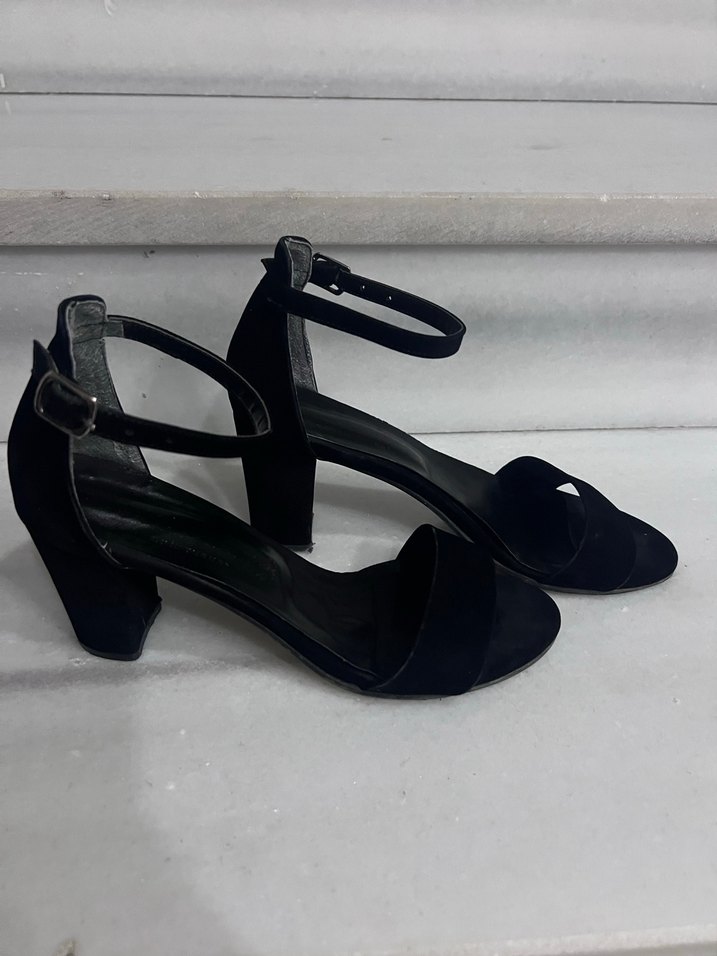 Tek Bantlı Topuklu Ayakkabı - Görsel 2