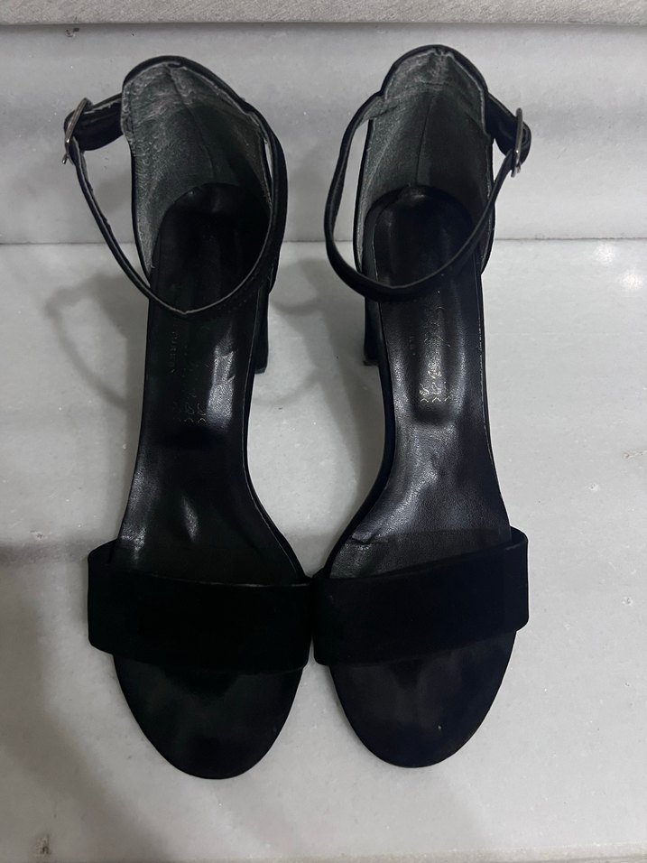 Tek Bantlı Topuklu Ayakkabı - Görsel 4