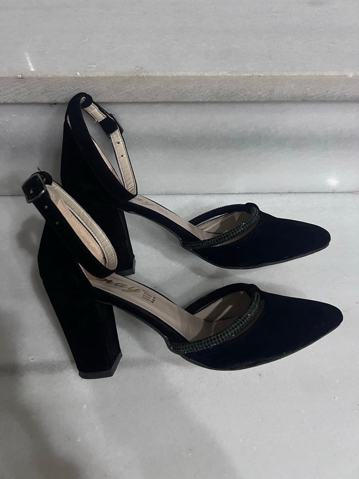 Taş Şeritli Süet Stiletto Ayakkabı - Görsel 5