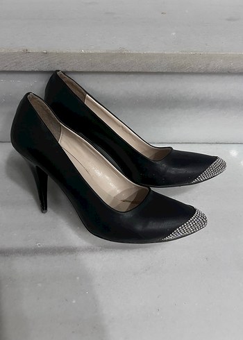 Önü Taş Detaylı Stiletto Ayakkabı - Görsel 3