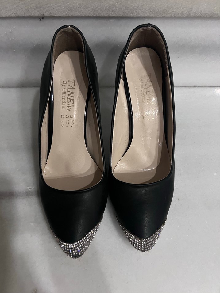 Önü Taş Detaylı Stiletto Ayakkabı - Görsel 2