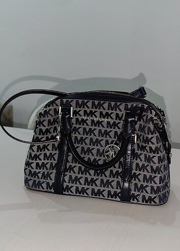 Michael Kors çanta 