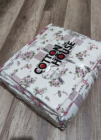Cotton Home Çift Kişilik Yatak Örtüsü takımı 