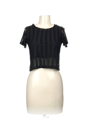 PreLoved T-shirt %70 İndirimli.