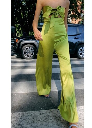 Zara Saten Fıstık Yeşili Tulum