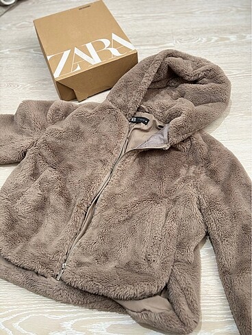 Zara Zara kürk
