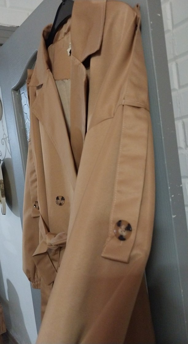 Bej Düğmeli Uzun Kadın Trençkot - Görsel 3