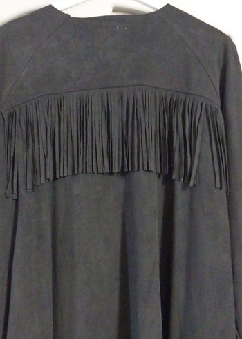 Siyah Süet Dökümlü Uzun Kollu Kadın Pelerin - Görsel 3