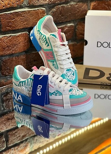Dolce & Gabbana Bire bir ürün a kalite birinci sınıf yeni sezon trend ayakkabı b