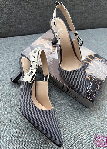 Dior Bire bir ürün