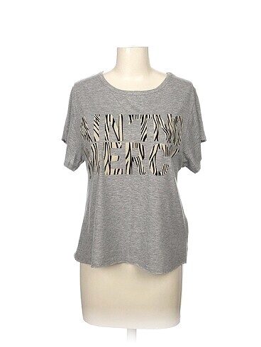 Twist T-shirt %70 İndirimli.
