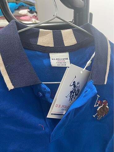 U.S Polo Assn. Etiketi üstünde US Polo sweatshirt