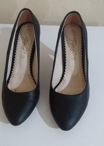 Klasik Siyah Tokalı Stiletto - Görsel 2